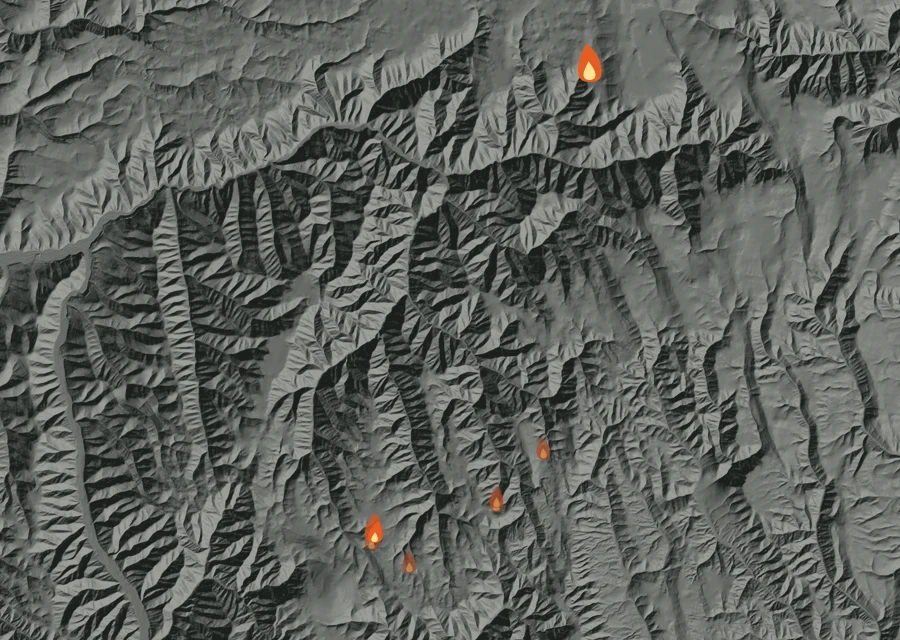 Map for Mon 24 Aug: flames mark every place that gave off heat that day.