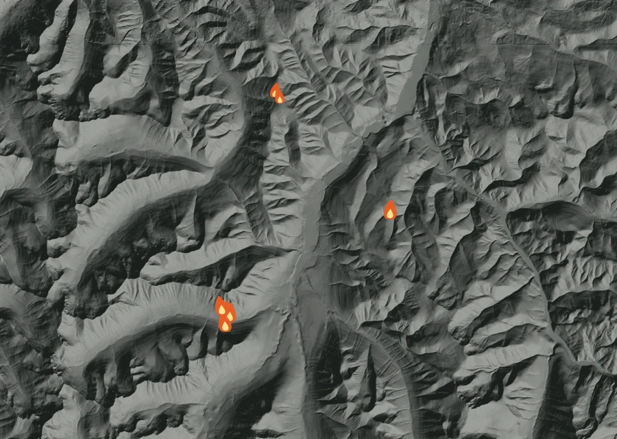 Map for Tue 25 Aug: flames mark every place that gave off heat that day.