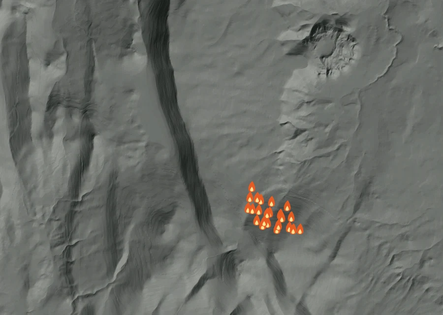 Map for Tue 25 Aug: flames mark every place that gave off heat that day.